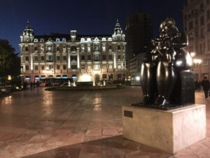 Plaza de la Escandalera, Oviedo nocturno