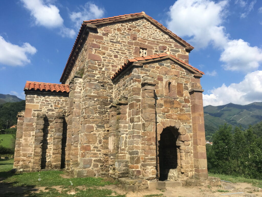 Santa Cristina de Lena, prerrománico asturiano
